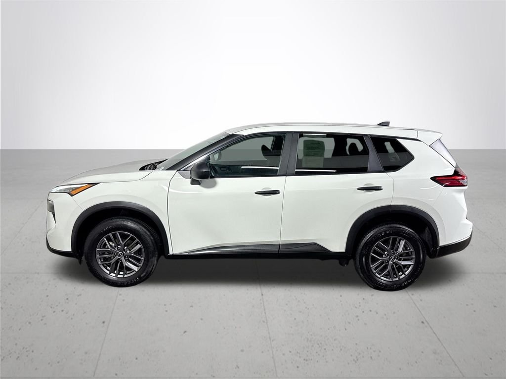 Used 2024 White Nissan S image 9