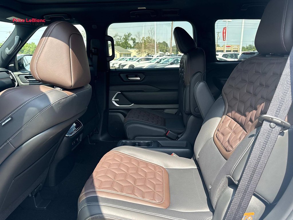 New 2026 Everest White TriCoat Nissan Platinum Reserve image 8