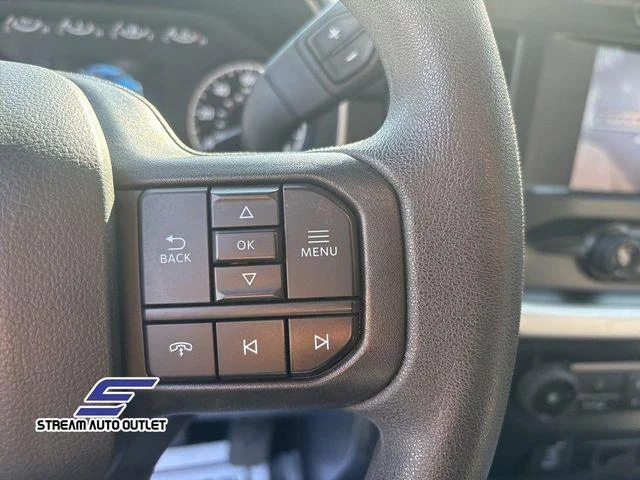 Used 2023 Black Ford XLT image 27
