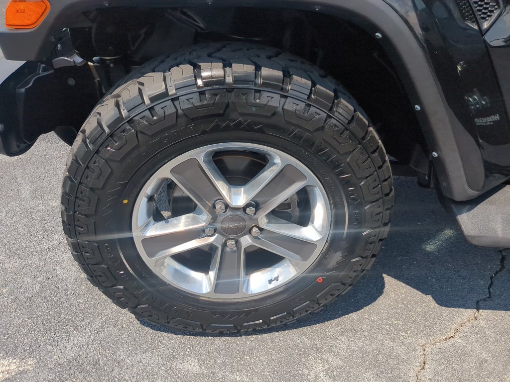 Used 2022 Black Clearcoat Jeep Unlimited Sahara image 10