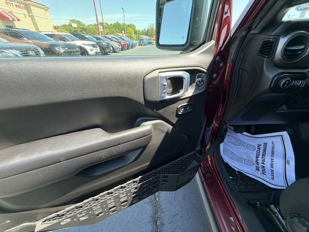 Used 2021 Red Jeep Willys image 19
