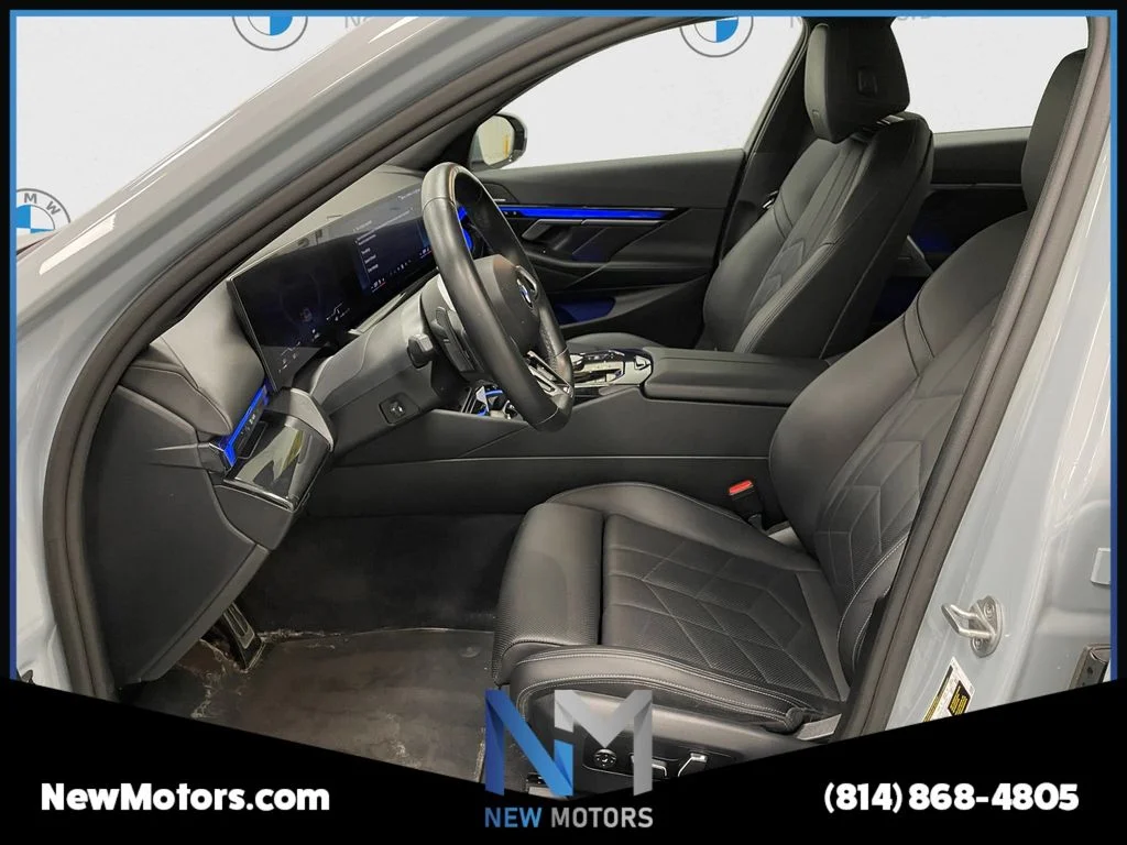 Used 2024 Gray Metallic BMW 540i xDrive image 7