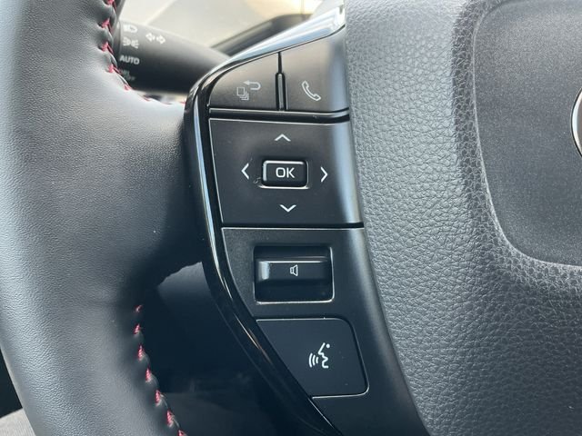 Used 2024  Toyota XSE Premium image 18