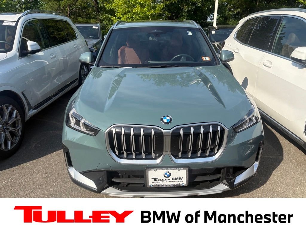 Certified Used 2026 Cape York Green Metallic BMW xDrive28i image 1