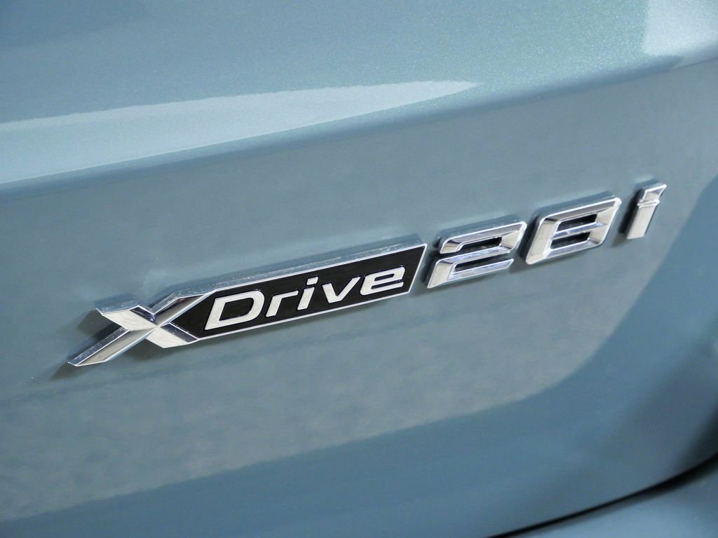 Used 2026 Cape York Green Metallic BMW xDrive28i image 13