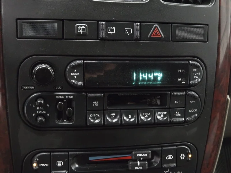 Used 2003 Silver Chrysler LX image 18