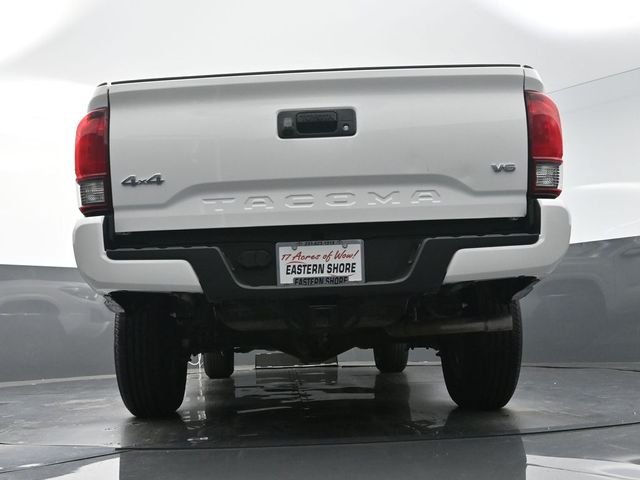 Used 2020 White Toyota SR image 40
