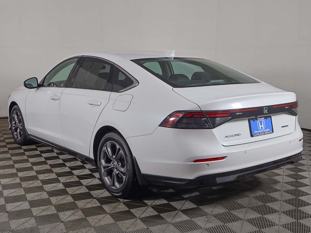 2024 Honda Accord Hybrid EX-L - Photo 9