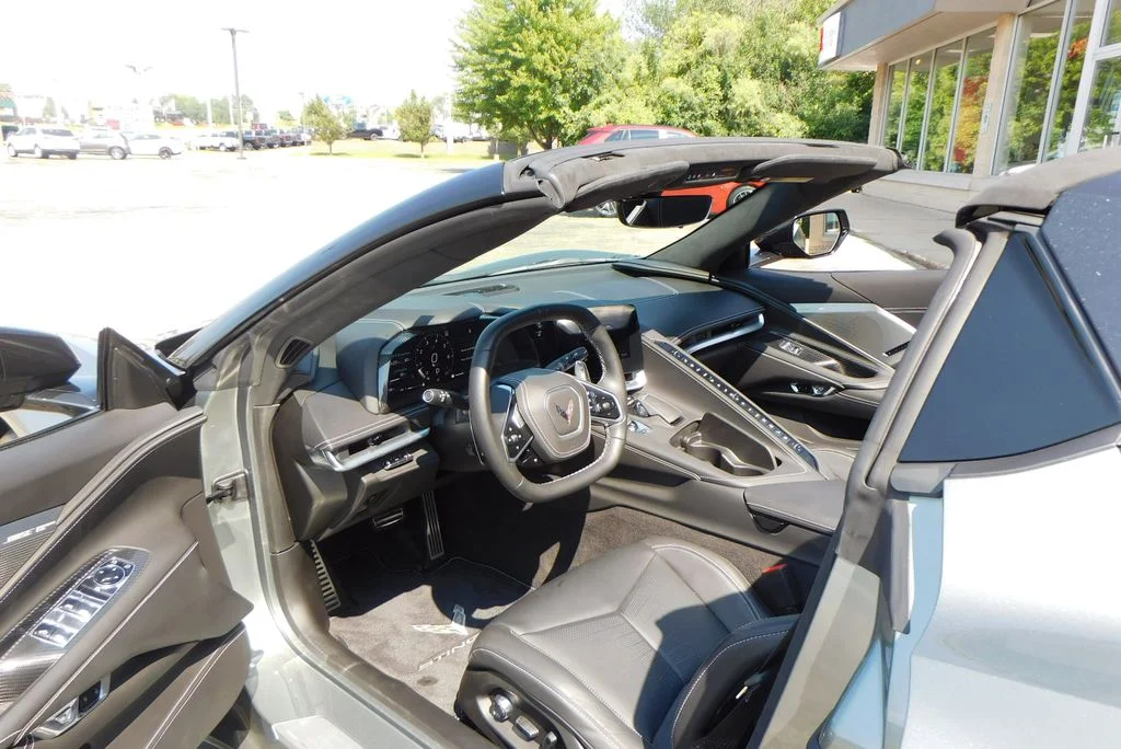 2023 Chevrolet Corvette 3LT - Photo 9