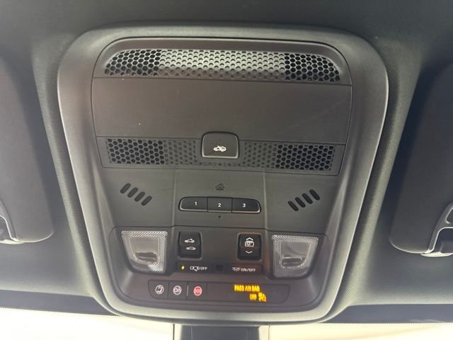 Used 2021 White Cadillac Sport image 14