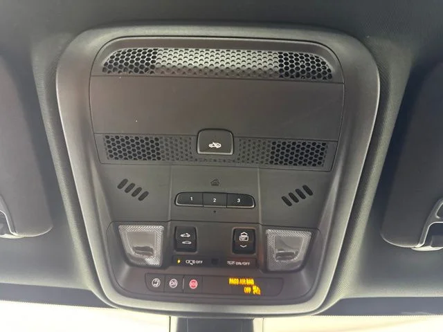 Used 2021 Crystal White Tricoat Cadillac Sport image 14
