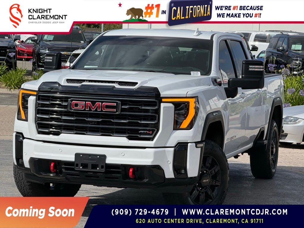 2025 GMC Sierra 4WD Crew Cab Standard Box AT4's photo