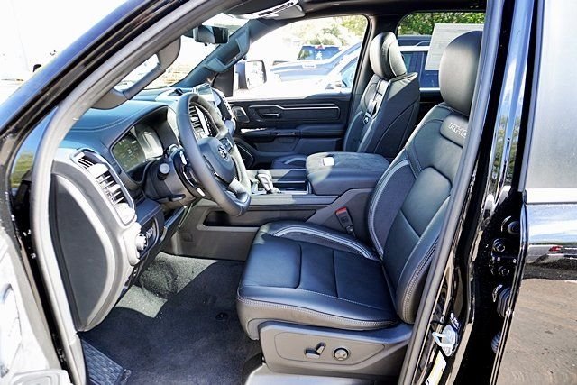 New 2026 Diamond Black Crystal Pearl-Coat Exterior Paint RAM RHO image 22
