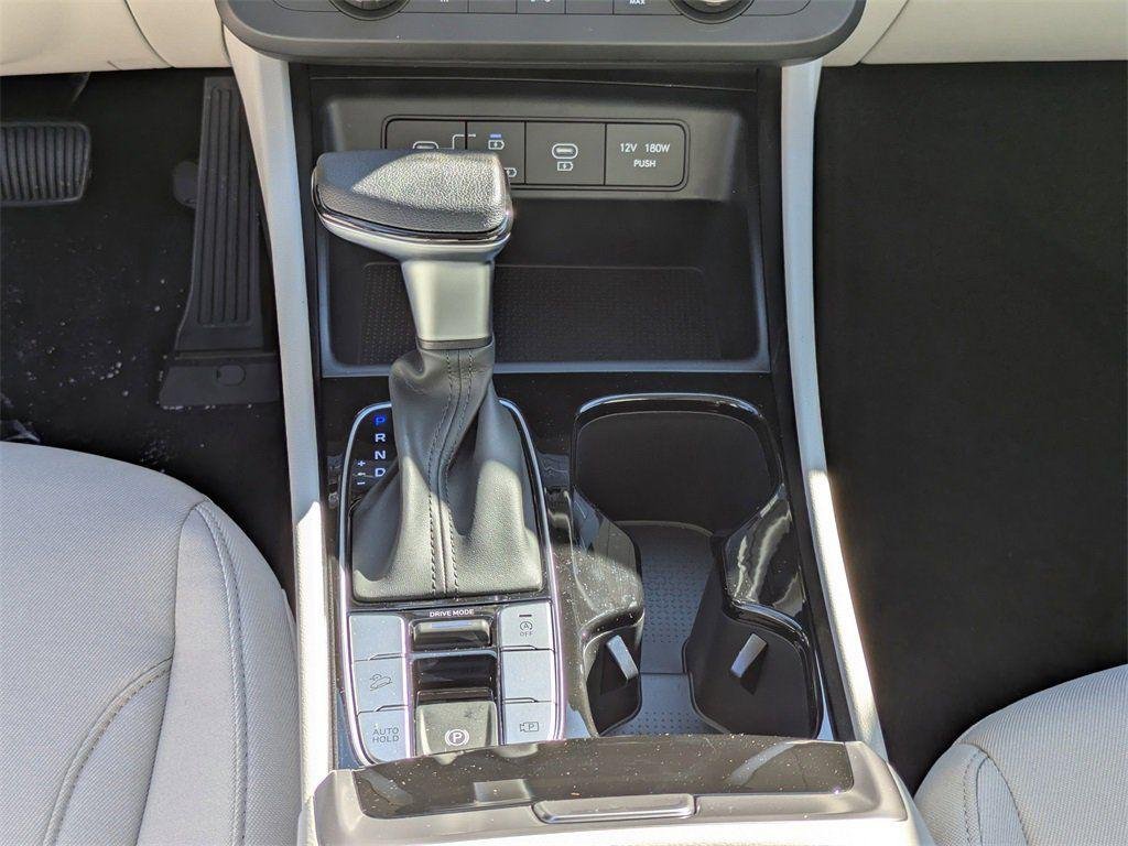 New 2026 White Hyundai SE FWD image 19