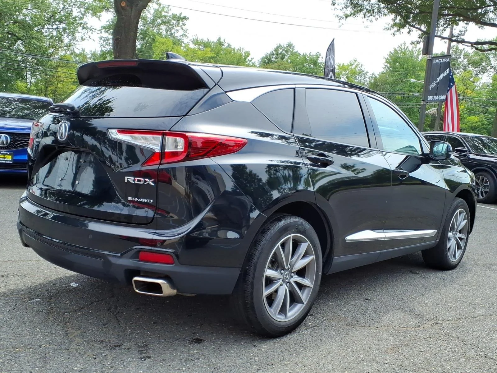 Used 2024 Majestic Black Pearl Acura SH-AWD TECH image 4