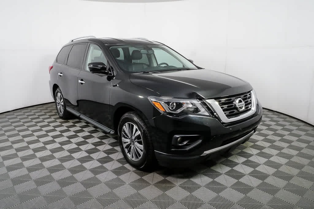 2019 Nissan Pathfinder SL
