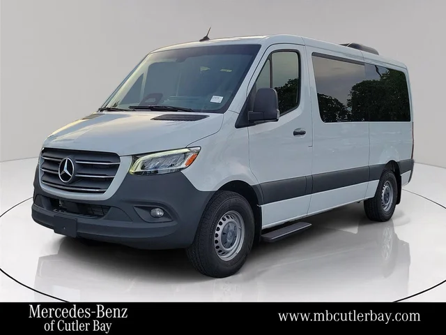 2025 Mercedes-Benz Sprinter 2500 Passenger 144 WB