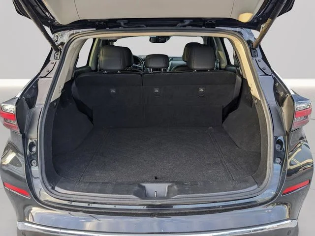 Certified Used 2020 Black Nissan SL image 10