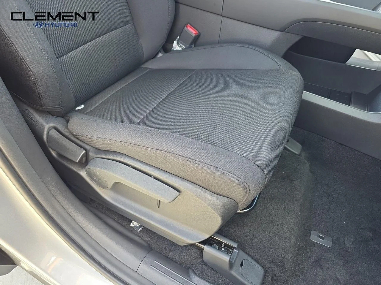 2026 Hyundai Santa Fe SE - Photo 30