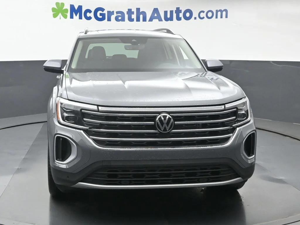 Used 2026  Volkswagen 2.0T SE w/Technology image 5