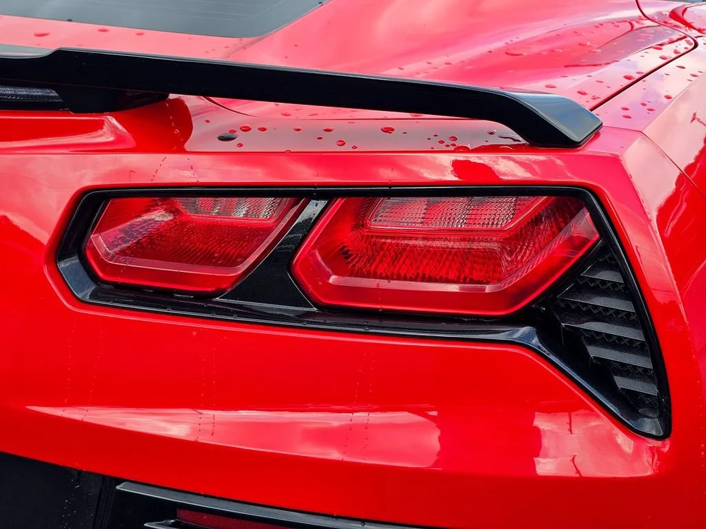 Used 2018 TORCH RED Chevrolet Grand Sport 1LT image 10