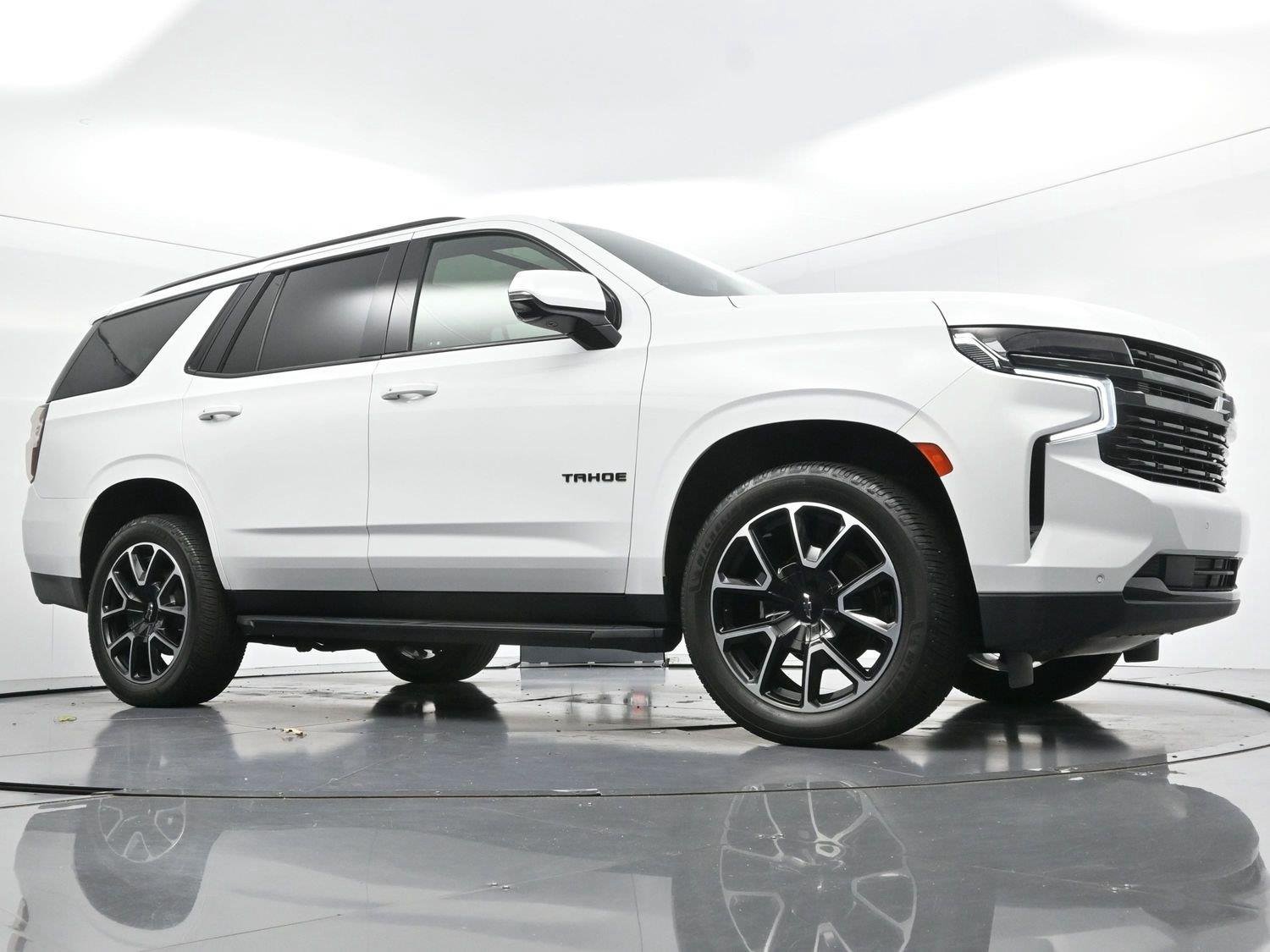 Used 2022 Summit White Chevrolet RST image 44