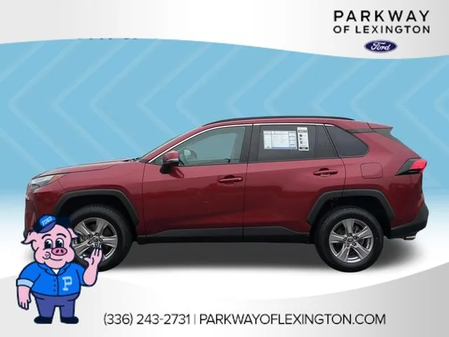 Used 2022 Red Toyota XLE image 2