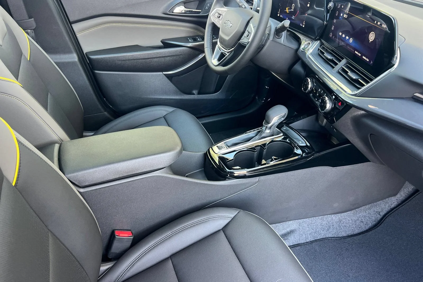 New 2026 Cacti Green Chevrolet ACTIV image 16