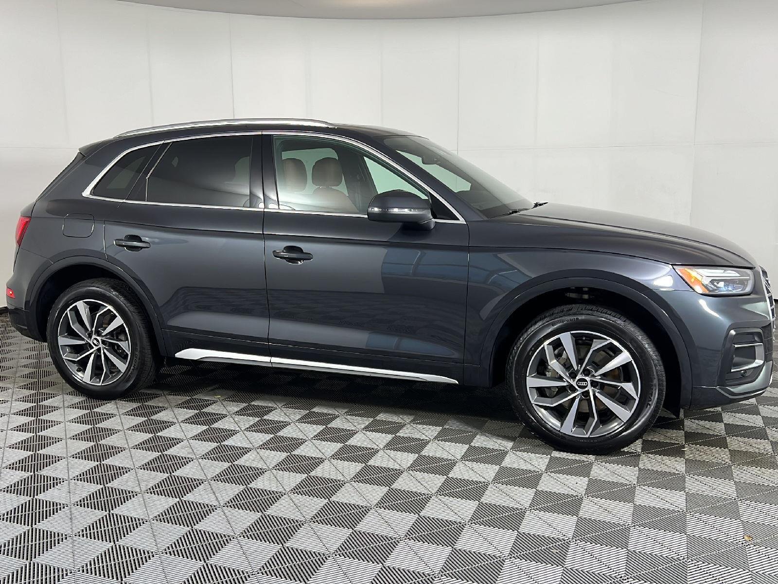 Used 2021 Manhattan Gray Metallic Audi Premium Plus image 3