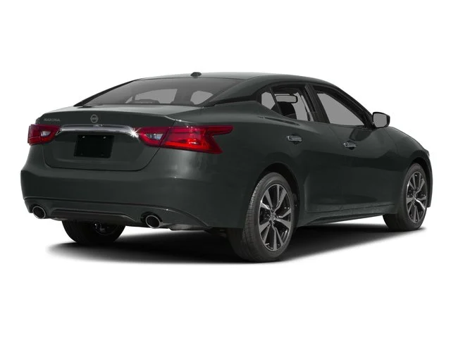 Used 2016 Brilliant Silver Nissan 3.5 S image 6