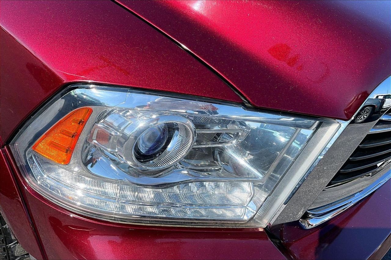 Used 2016 Delmonico Red Pearlcoat RAM Longhorn Limited image 33