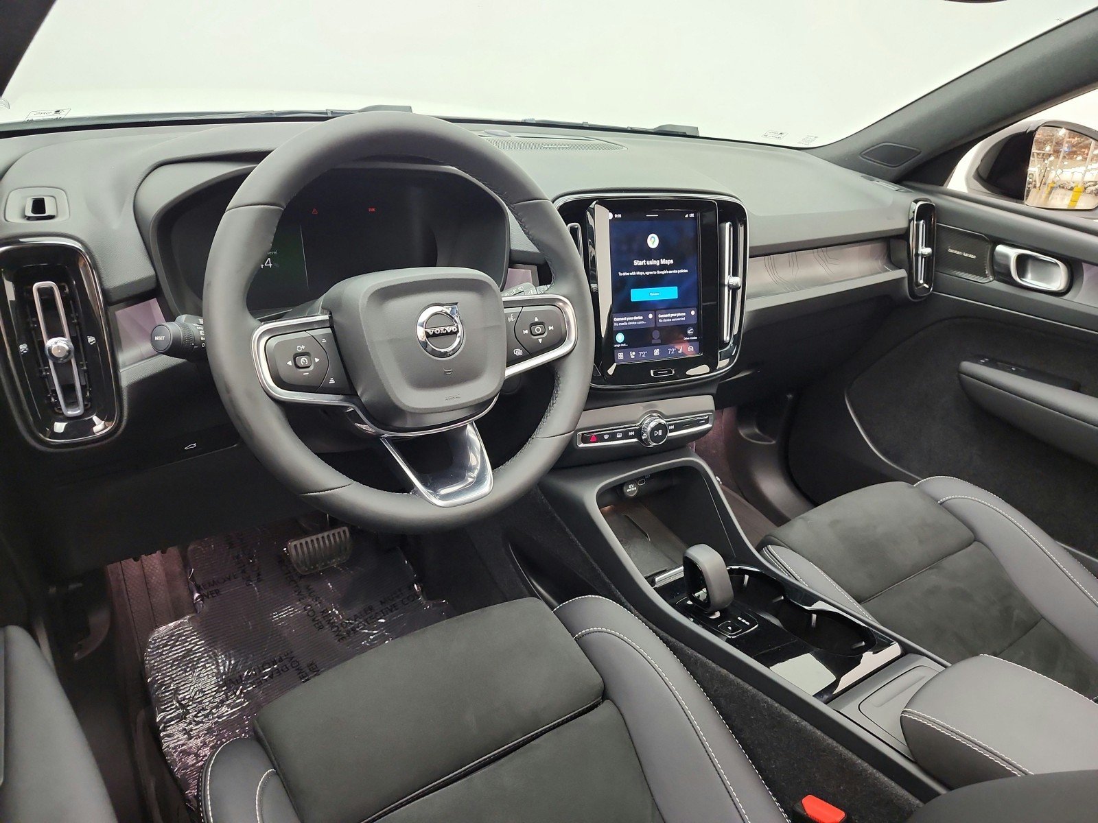 Used 2023 Crystal White Metallic Volvo Ultimate image 14