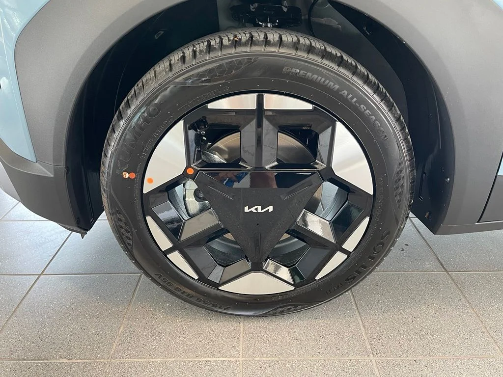 New 2027 Blue Kia S image 32