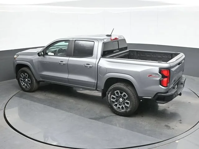 2026 Chevrolet Colorado Z71 - Photo 11