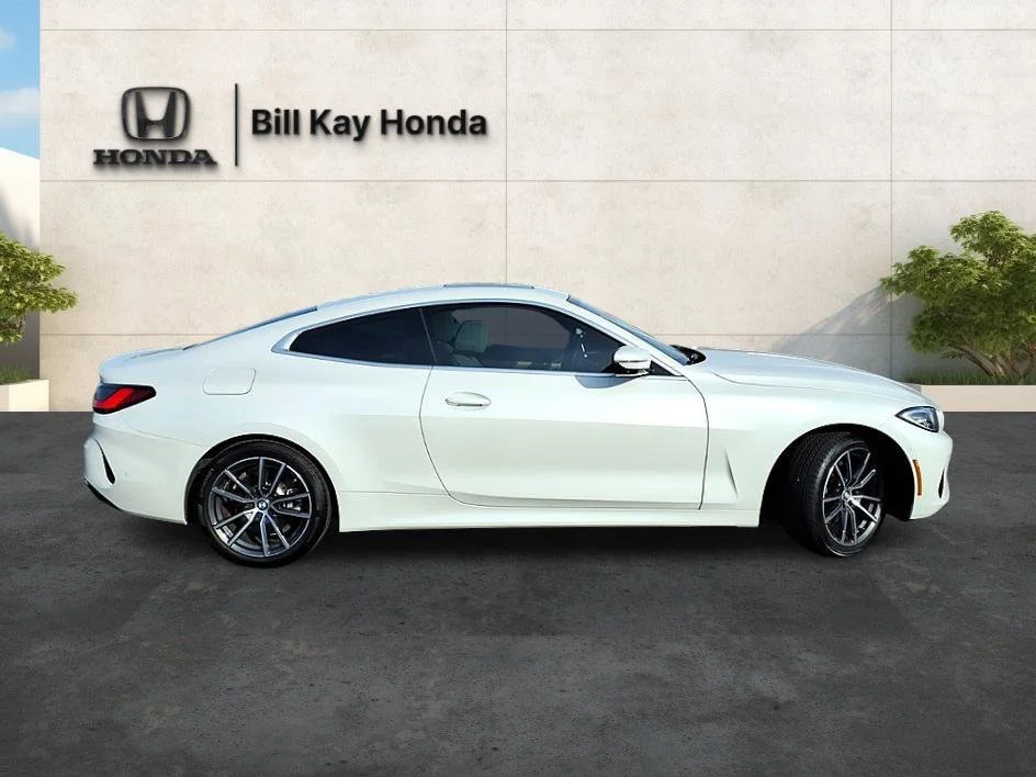 Used 2024 White BMW xDrive image 2