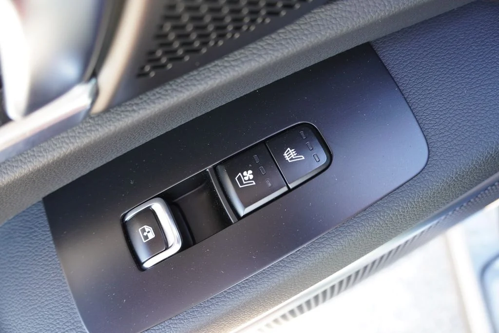 Used 2025 Wolf Gray Kia SX-Prestige X-Pro image 21