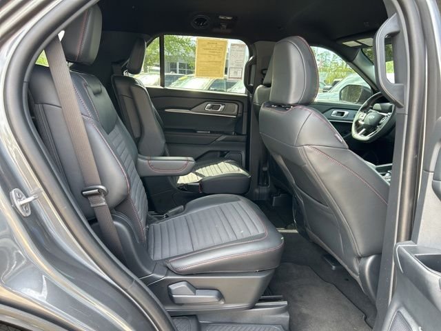 Certified Used 2026 Gray Metallic Ford ST-Line image 16