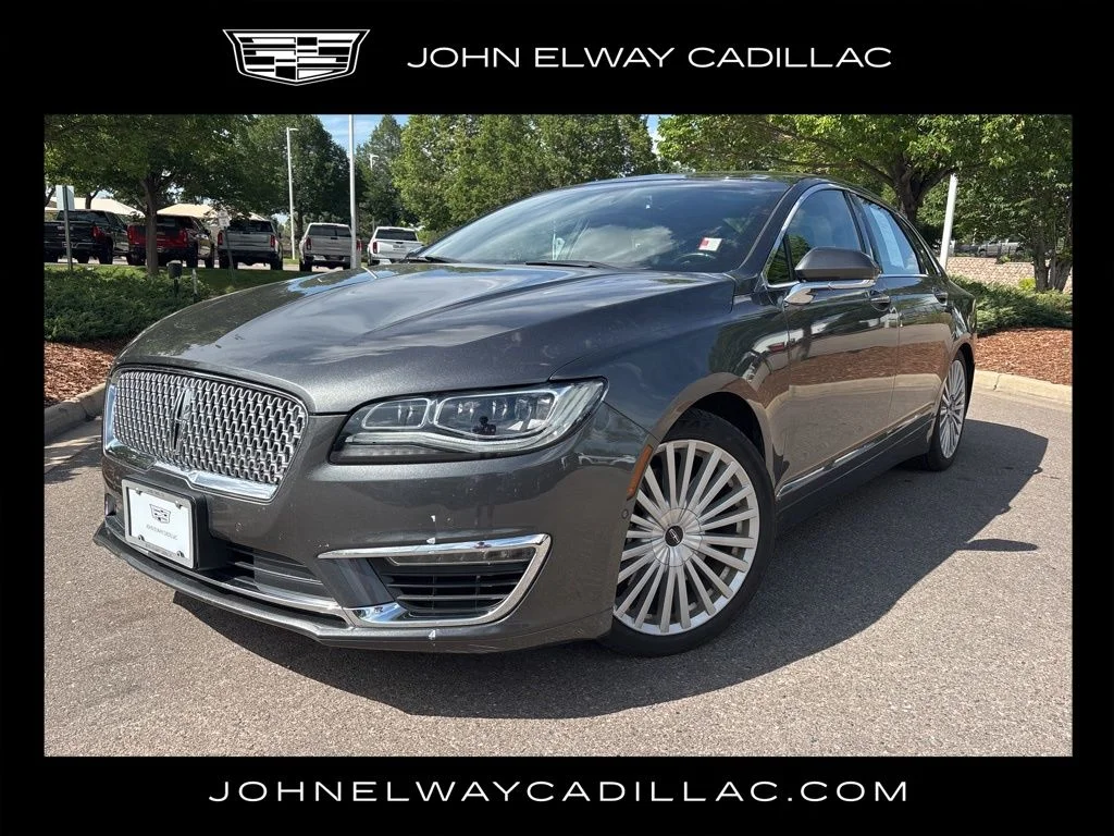2017 Lincoln MKZ Reserve AWD's photo