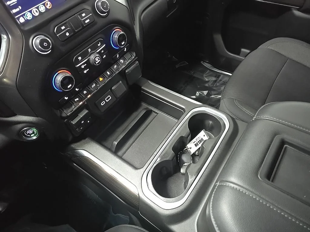 Used 2020 Silver Chevrolet RST image 26