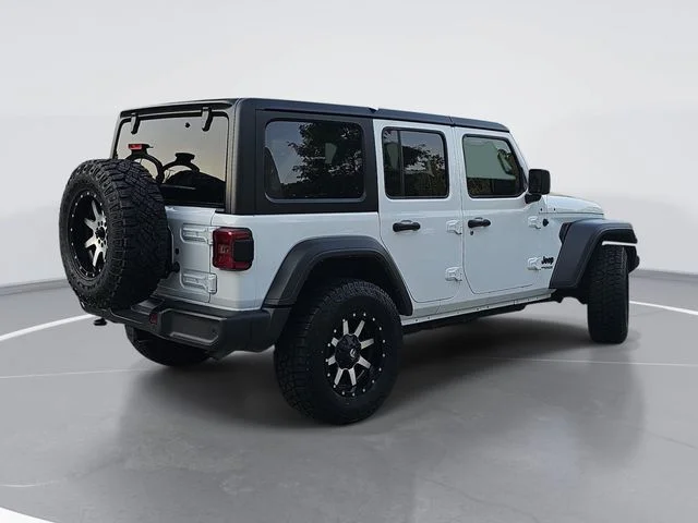 Used 2021 White Jeep Unlimited Sport Altitude image 3