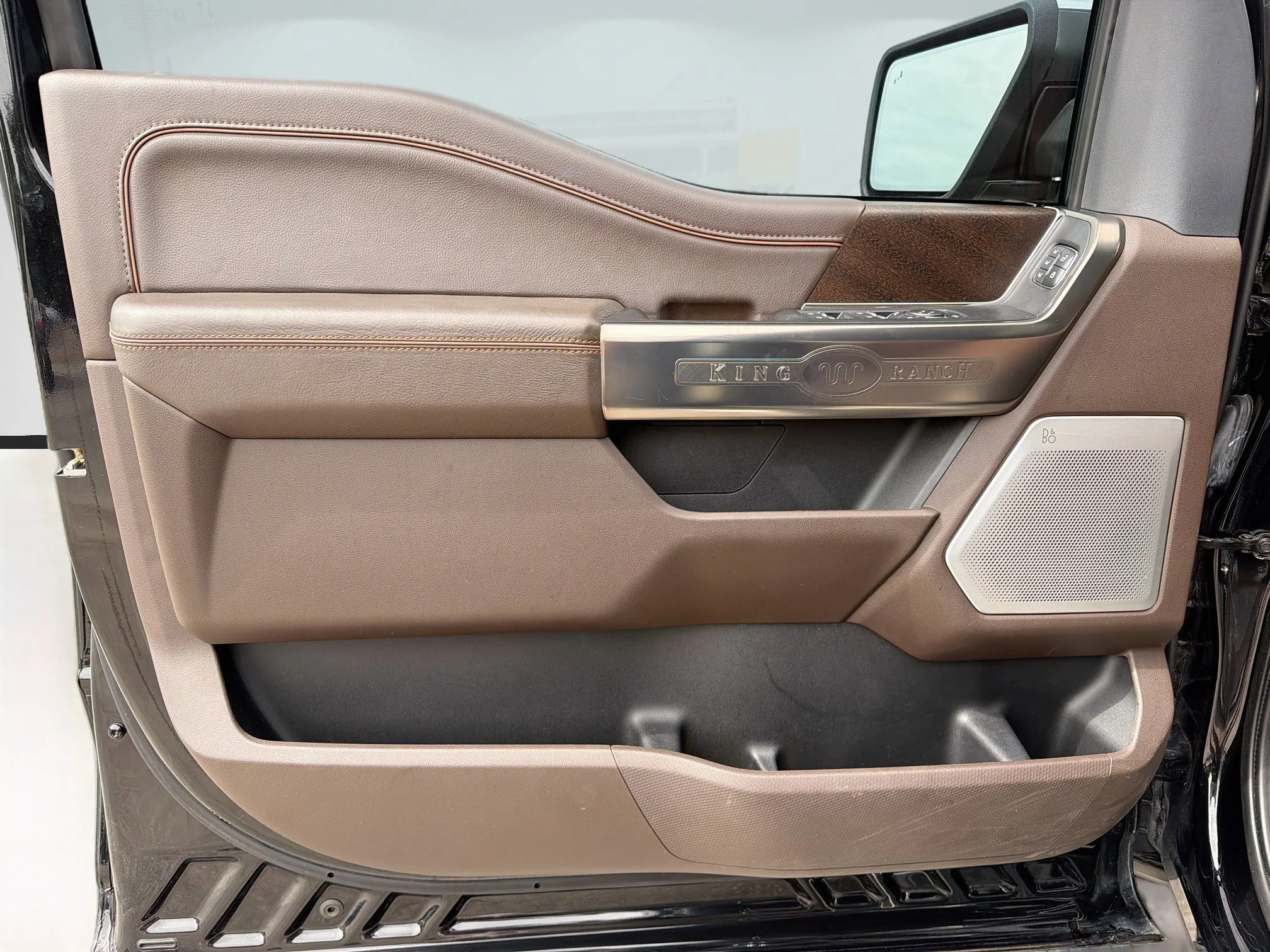 Used 2021 Agate Black Metallic Ford King Ranch image 19