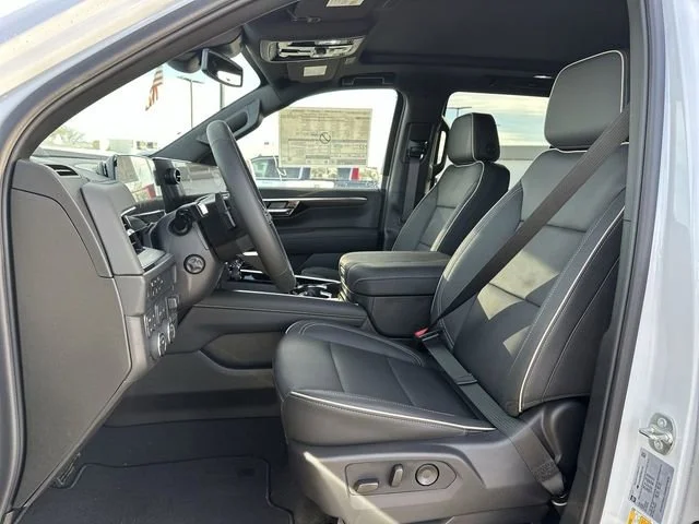 New 2026 Polar White Tricoat Chevrolet Premier image 19