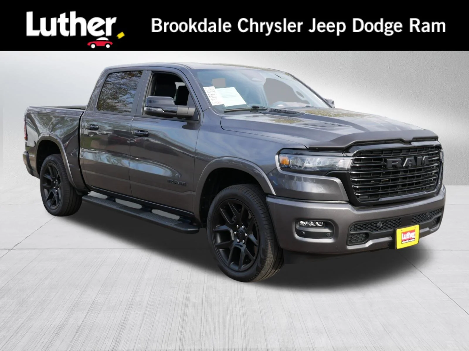 2025 RAM 1500 Laramie 4x4 Crew Cab 5'7's photo