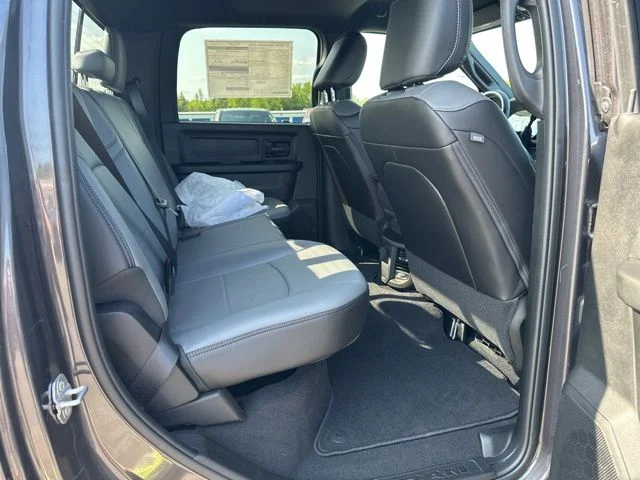 2025 RAM 2500 Tradesman - Photo 13