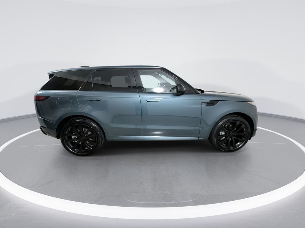 New 2026 GIOLA GRN MET Land Rover Dynamic SE image 9