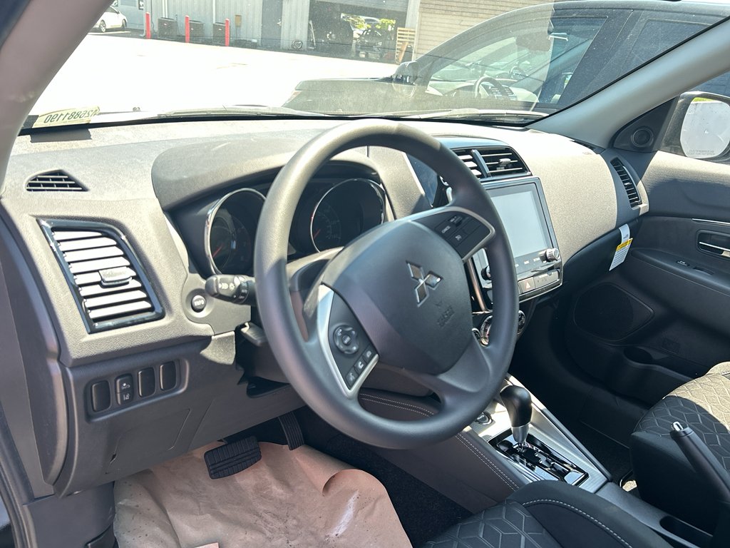 New 2026 Labrador Black Pearl Mitsubishi 2.0 S image 8