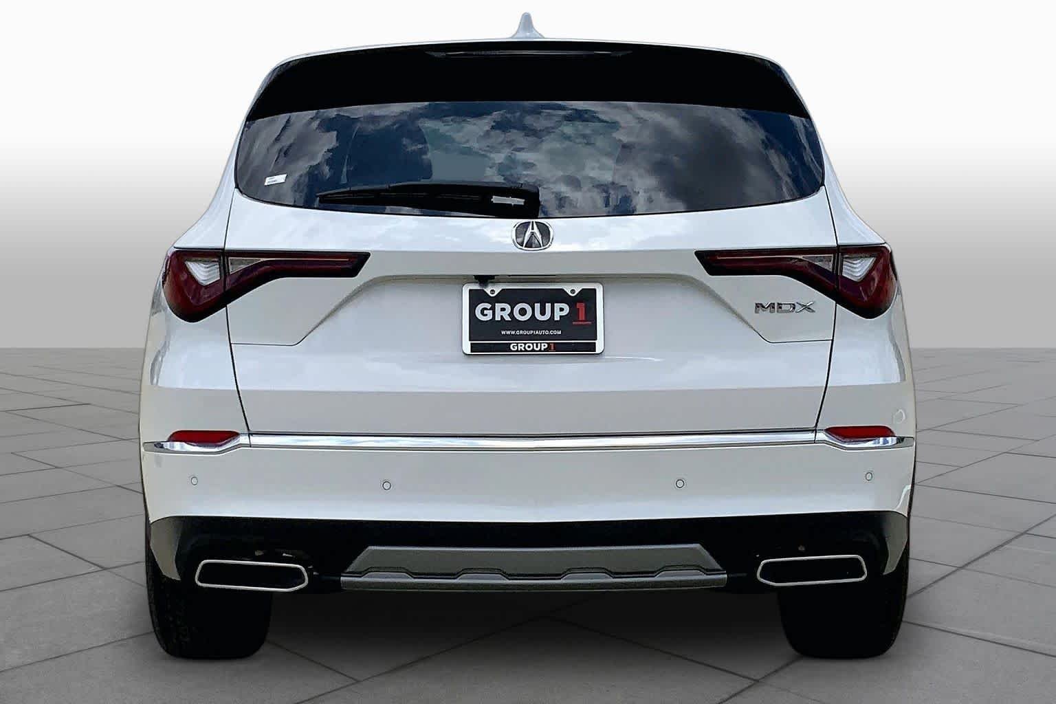 Used 2026 Platinum White Pearl Acura w/Technology Package image 5