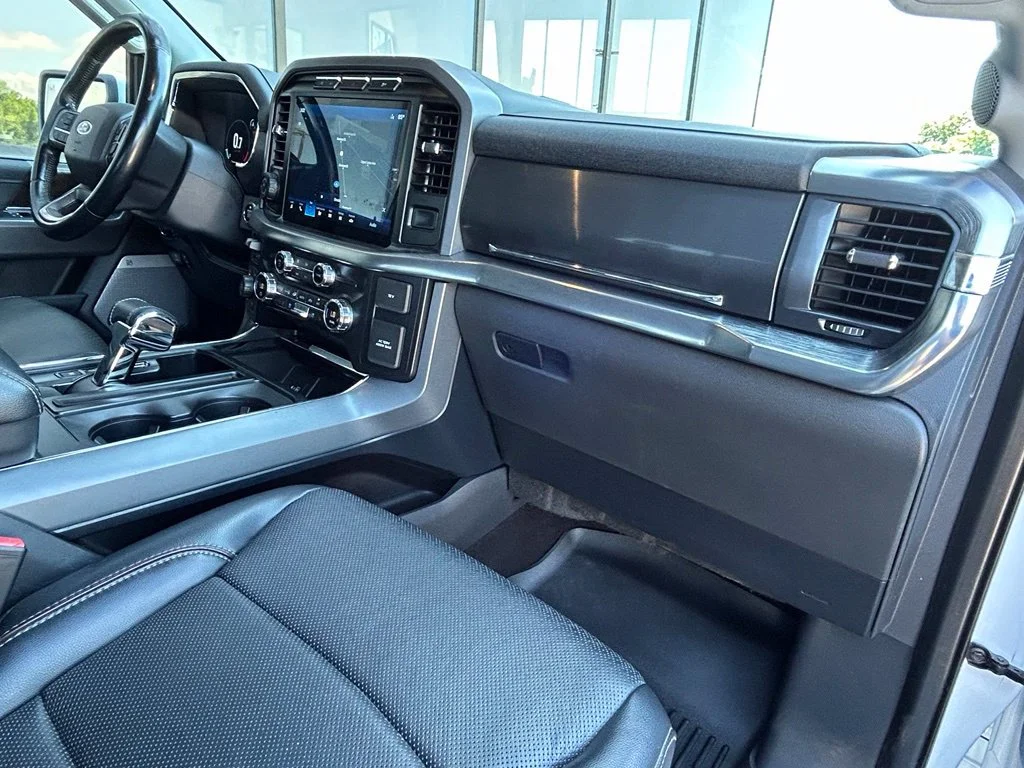 Used 2021 White Ford Lariat image 45