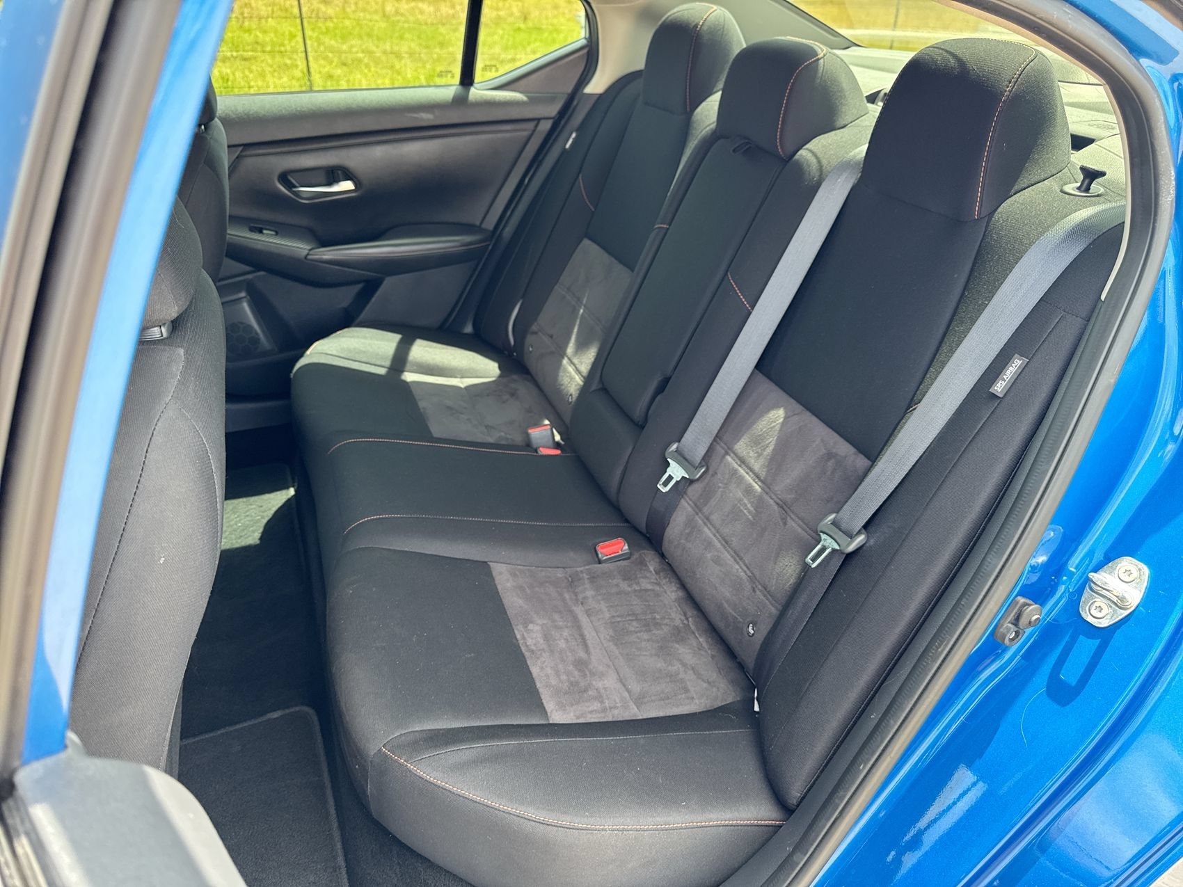 Used 2020 Electric Blue Metallic Nissan SR image 21