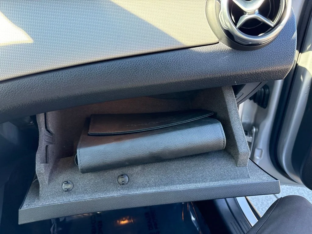 Used 2018 Silver Mercedes-Benz GLA 250 image 24